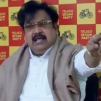 varlaramaiah slams jagan