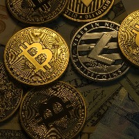 Bitcoin helping Russia evade financial sanctions, Putin may legalise crypto