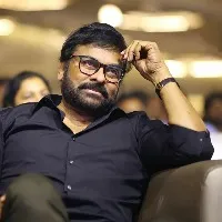 Chiranjeevi congratulates 'Bhimla Nayak' team for box office success