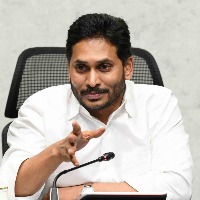 Jagan takes up stranded Telugu students' cause with MEA