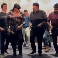 Viral: Jamboree of Thaman-Sivamani at 'Bheemla Nayak' theatre screening