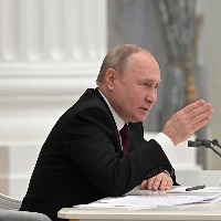 US sanctions head of Russia's largest social media network