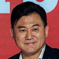 Japanese billionaire expresses solidarity with Ukraine, donates Rs 65 crore 