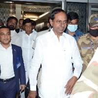 KCR in Delhi to meet Kejriwal, other leaders
