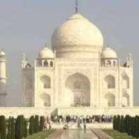 Aircraft spotted over Taj Mahals high security no flying zone