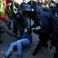 robberies rapes rising in ukraine as govt gives arms to civilians including criminals