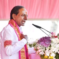 KCR to hand over aid to families of two jawans in Ranchi