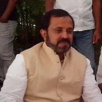 Madhuyashki Goud comments on KCR