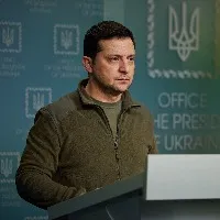 US mulls Zelensky asylum in Poland