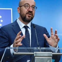 Putin, EU leader discuss humanitarian issues in Ukraine: Kremlin