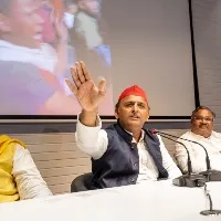akhilesh yadav comments on ec