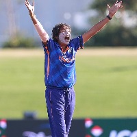 Jhulan on verge of becoming leading wicket-taker in Women's Cricket World Cups