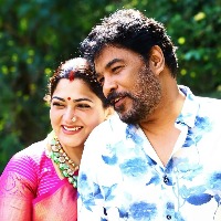 Wishes pour in for Khushbu, Sundar C as star couple celebrate 22nd wedding anniversary
