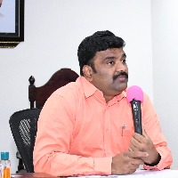 టిడ్కో గృహాలకు సంబంధించి రుణాల మంజూరు వేగవంతం చేయాలి: వీఎంసీ కమిషనర్