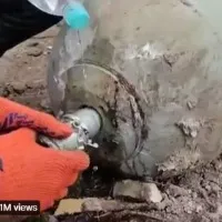 Russia dropped bomb would flatten a building Ukraine EODs defuse it with 2 hands and a bottle of water