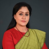 vijaya shanti slams kcr