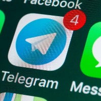 Telegram adds download manager, live streaming with other apps