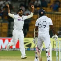 First day play in Bengaluru test concluded