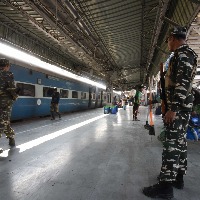 Unatttended bag in Delhi-bound train triggers panic, no explosives found