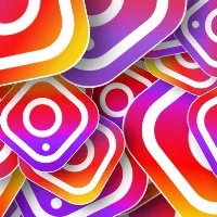meta suspends instagram services in russia