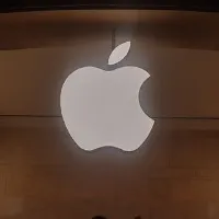 apple stops its productionin china city shenzen plant