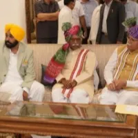 dandaru dattatreya with haryana and punjab cms in holi festival