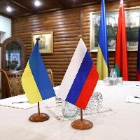 'Ukraine, Russia may agree on peace deal within week and half'