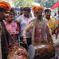 Nadda, Rajnath, Naqvi celebrate 'Holi'