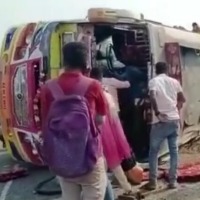 8 killed, 25 injured as private bus turns turtle in Karnataka