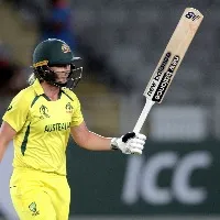 Women's World Cup: Australia enter semifinals with six-wicket win over India