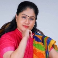 bjp leader vijayashanti fires on kcr government
