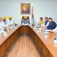 punjab new cm announces to fill up 25000 posts