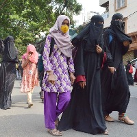 Death threats to Karnataka judges over hijab verdict; 2 arrested