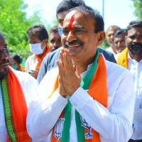 In a surprise move, CM KCR extends birthday wishes to Eatala Rajendar 