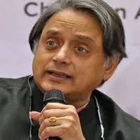 Sonia Gandhi bars Tharoor from attending CPI-M meeting