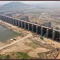 Diaphragm wall structure works stopped