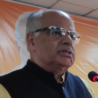 Narrow escape for J&K BJP leader as leopard enters residence