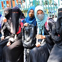 'Don't sensationalise', SC refuses urgent hearing on plea against K'taka HC order on hijab