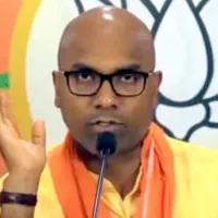 Non bailable warrant issued to Darmapuri Arvind