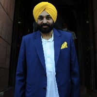 Punjab CM receives complaint on corruption helpline