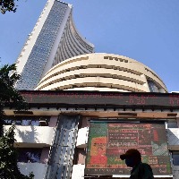 Indian equities extend losses; Sensex down over 300 pts