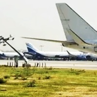 On-ground SpiceJet aircraft hits pole at IGI airport