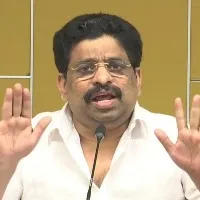 Budda Venkanna fires on Kodali Nani