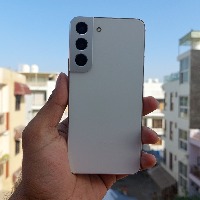 With Galaxy S22, Samsung brings great specs in less size