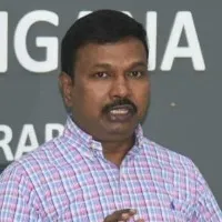 TS Health director warns not to come out side as day temperatures crossed 40 degrees