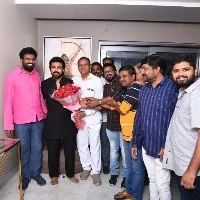 Ram Charan presents gold coins to RRR chief technicians
