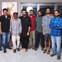Ram Charan gifts gold coins to 35 technicians from 'RRR' unit