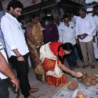 ప్రజల అవసరాలకు అనుగుణంగా అభివృద్ధి పనులకు శ్రీకారం: విజయవాడ మేయర్
