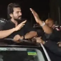Mumbai fans surrounded Ramcharan