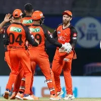 LSG set Sunrisers reasonable target